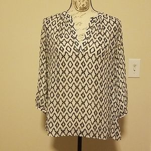 👚 BANANA REPUBLIC 👚 BLACK & WHITE SHEER BLOUSE